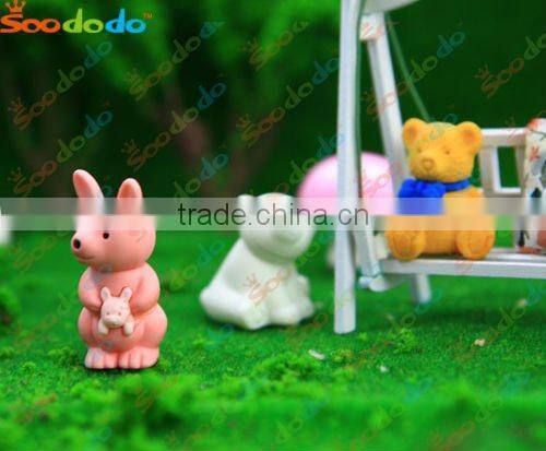 Japanse lucky cat and fish shaped eraser