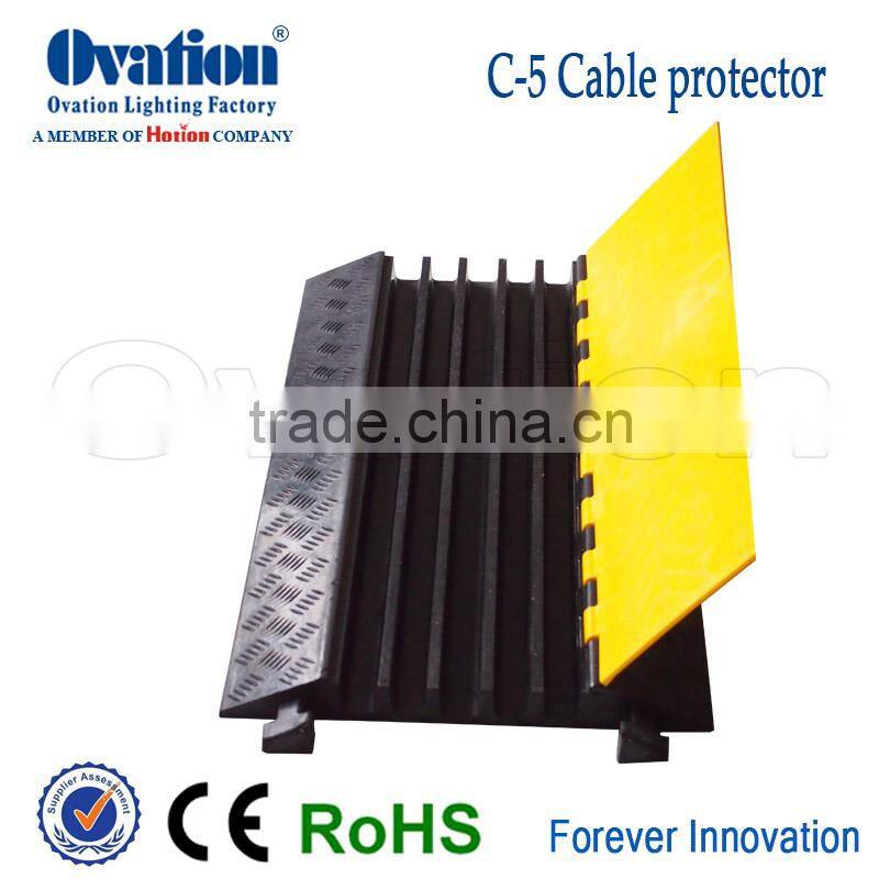 Black & Yellow 5 Channels Not Easy To Bad PVC Cable Protector Outdoor