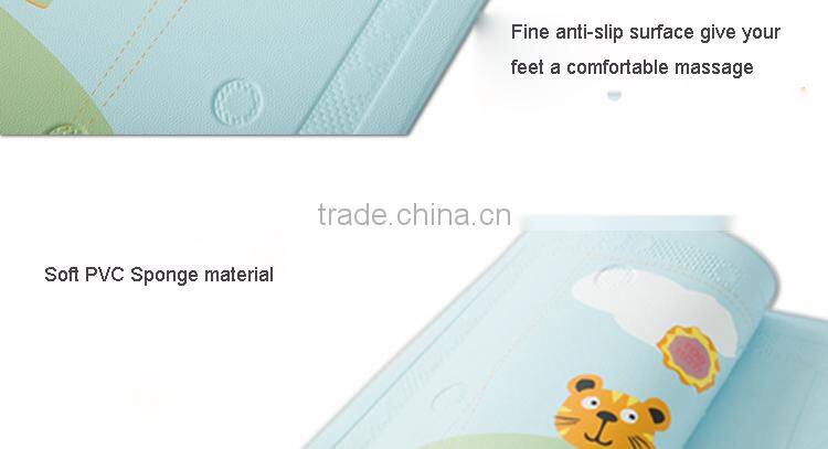 PM1811 2014 China Cheap Anti-slip Duck Cartoon PVC Baby Bath Mat with Non-slip Cups