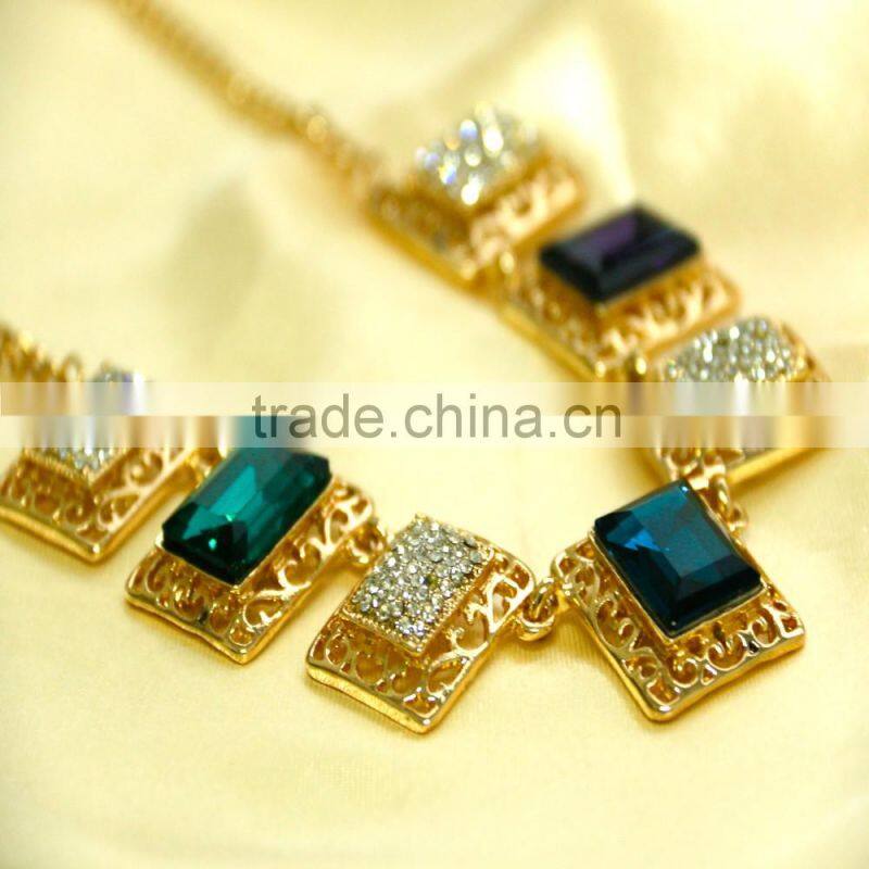Fashion chunky crystal necklace with gemstone