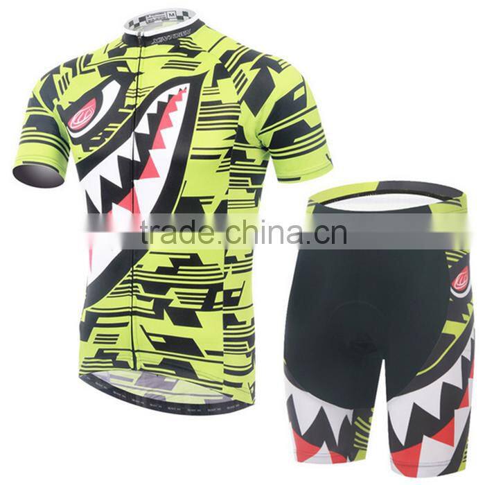 Fashionable Bib Short Cycling Jersey With OEM Service