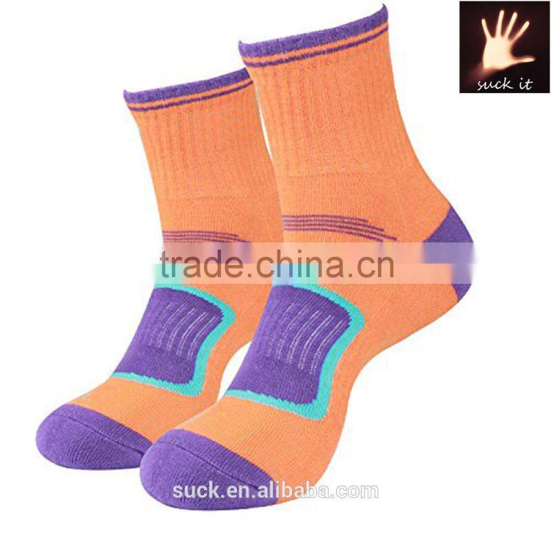 2015 custom professional hiking socks breathable moisture wicking socks for Outdoor sports