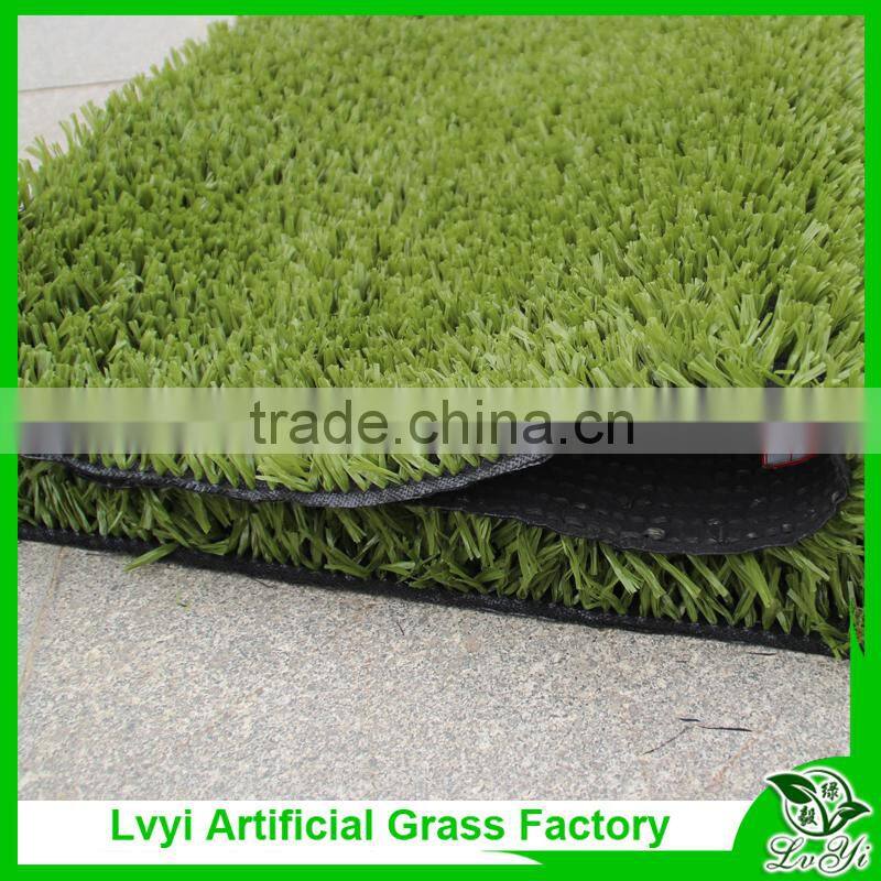 Synthetic lawns of artificial turf with artificial grass