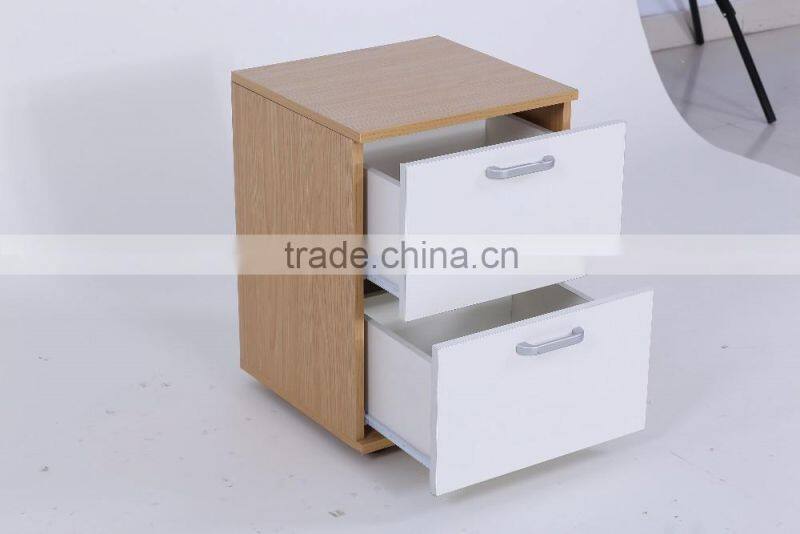 69 New creative idea hot sale in European modern small bedside table