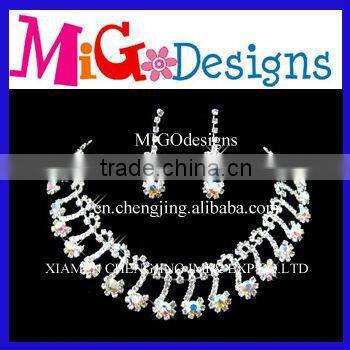 Cheap Flower Shaped Crystal Necklace Earring Costume African Jewelry Set