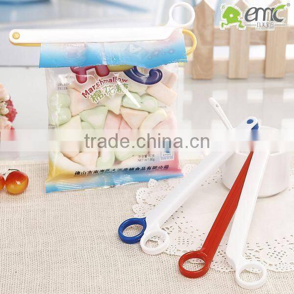 Practical scissor shape plastic bag clip