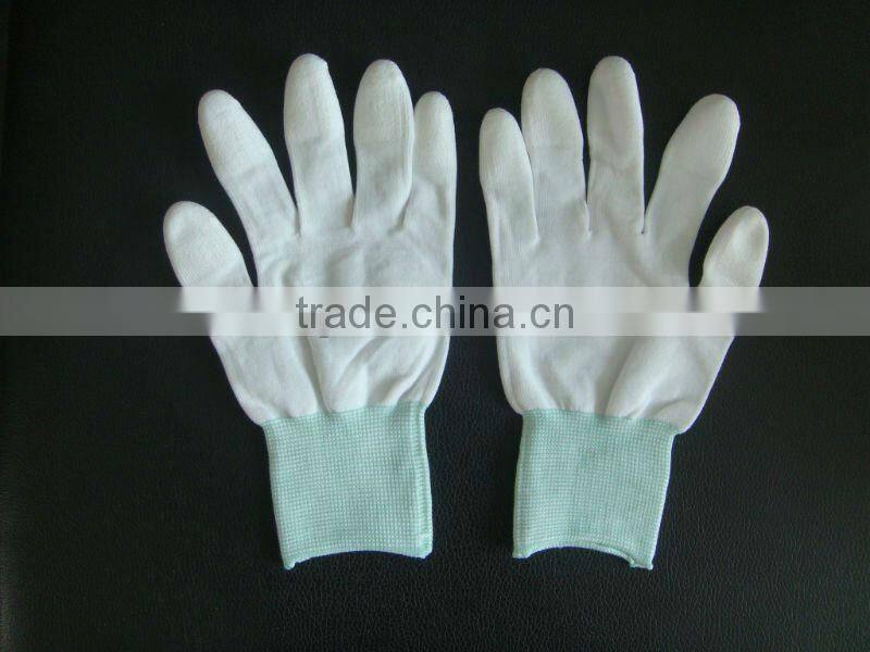 Polyurethane palm coating nylon gloves