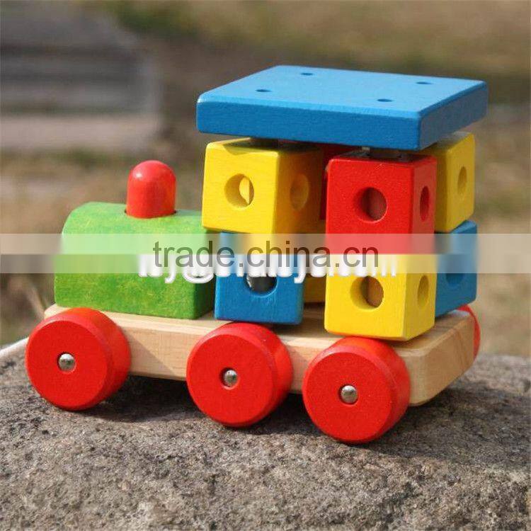 New design toddlers building blocks wooden pull train toy W05C072