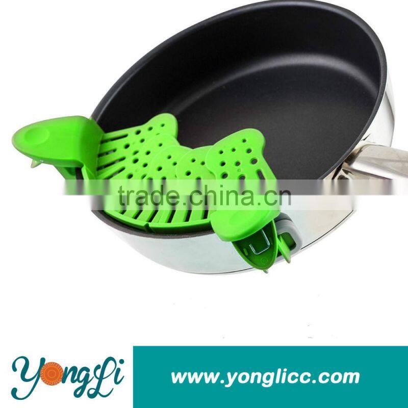 Fit All Pot Pan Sizes Snap'n Strain Clip-on Silicone Kitchen Strainer