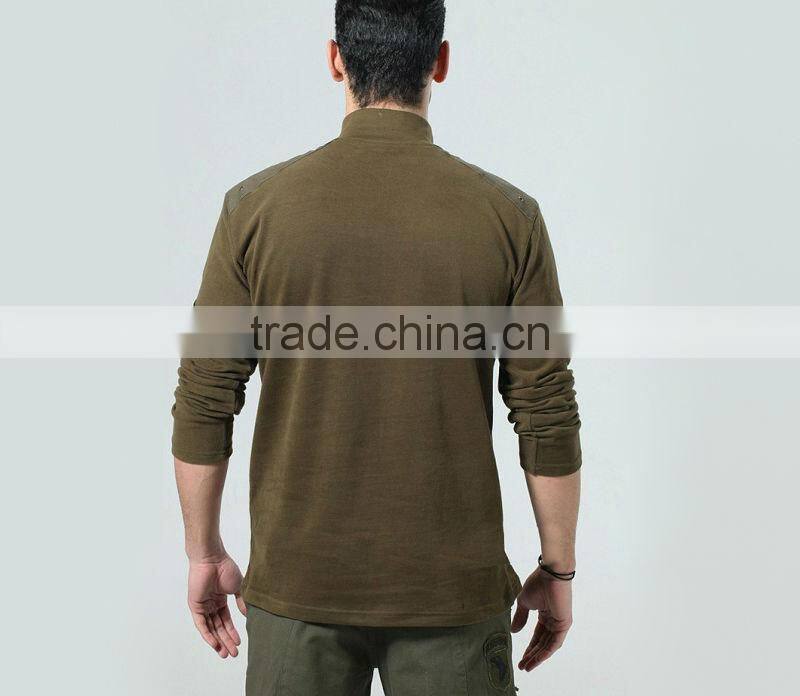 Men's 65% polyester 35% cotton with logo patch zipper collar and pocket military polar fleece jacket