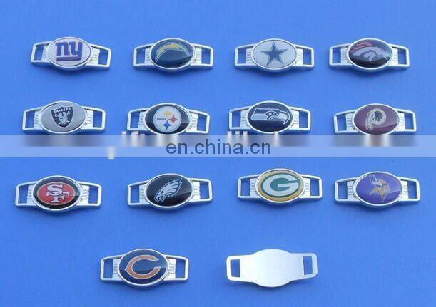 Cut Out Soft Enamel Bear Design Shoelace Tag