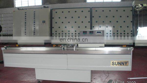 Insulating glass washing and drying machine with outside flat panel press