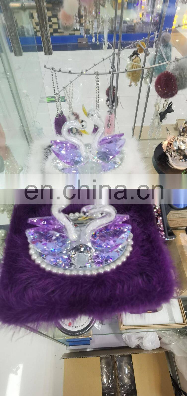 Christmas gift flash crystal Rhinestone cute dog pendant key chain creative sparkling complete with diamond dog keys