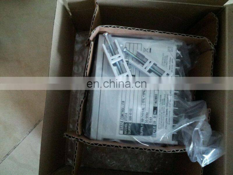 Yokogawa UT32A Digital Indicating Controller UT32A-000-10-00 High Quality