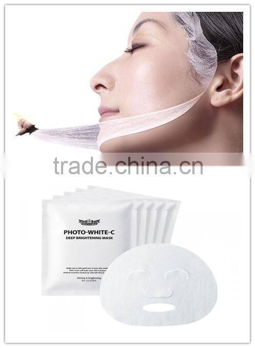 2015 New Auto Vertical Face Mask Liquid Filling Packing Machine