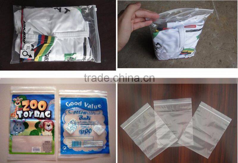 Plastic zip lock bag cutting and sealing machine