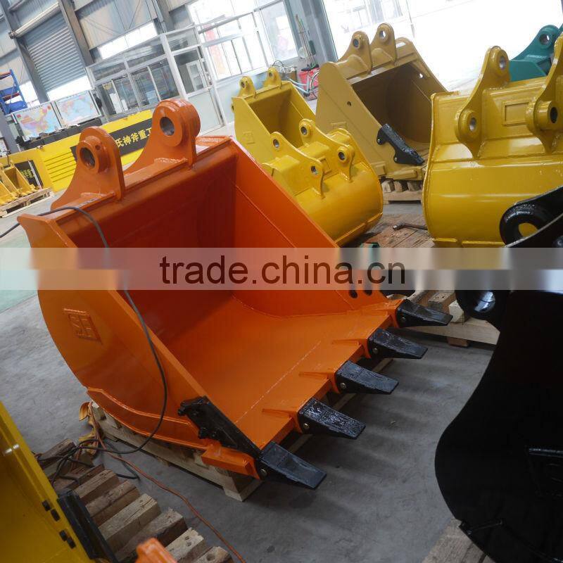 Excavator part of the Hitachi EX200 0.7cbm capacity excavator digging bucket