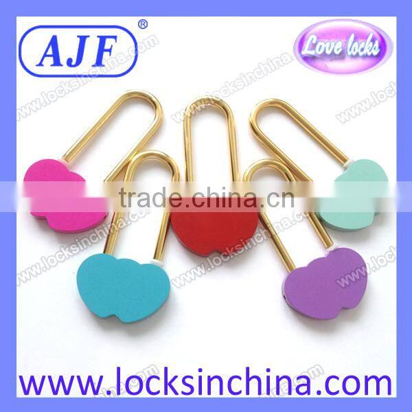AJF new arrival popular colorful wedding gift gold shank heart love lock
