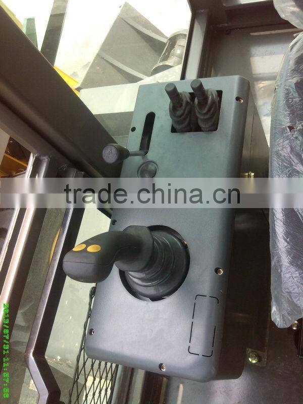 VOLVO SDLG backhoe loader LGB680 with YTR/Cummins engine popular for Thailand