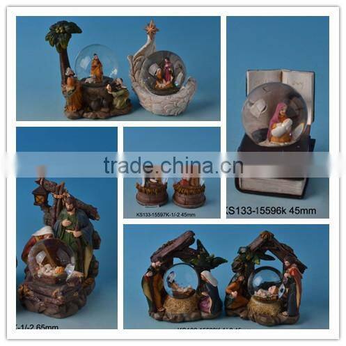 Kinsheng Hot Selling Polyresin Decorative Christmas Tree Glass Bottles