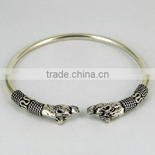 Excellent !! Flower Shape Plain 925 Sterling Silver Bracelet, For Beautiful Wrist, Fresh Silver Jewellery