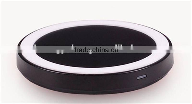 2015 Hot selling New universal Qi Wireless Charging Pad