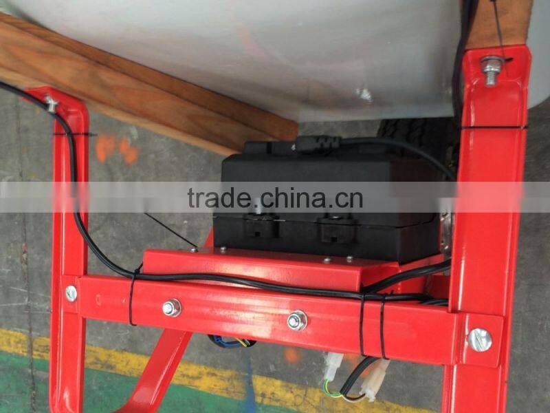 Electric wheelbarrow with wood handle/wheelbarrow