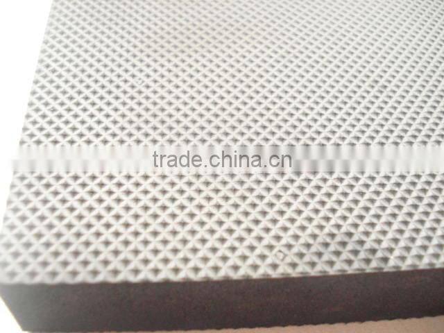 20mm Pyramid Pattern EVA Farm Mat