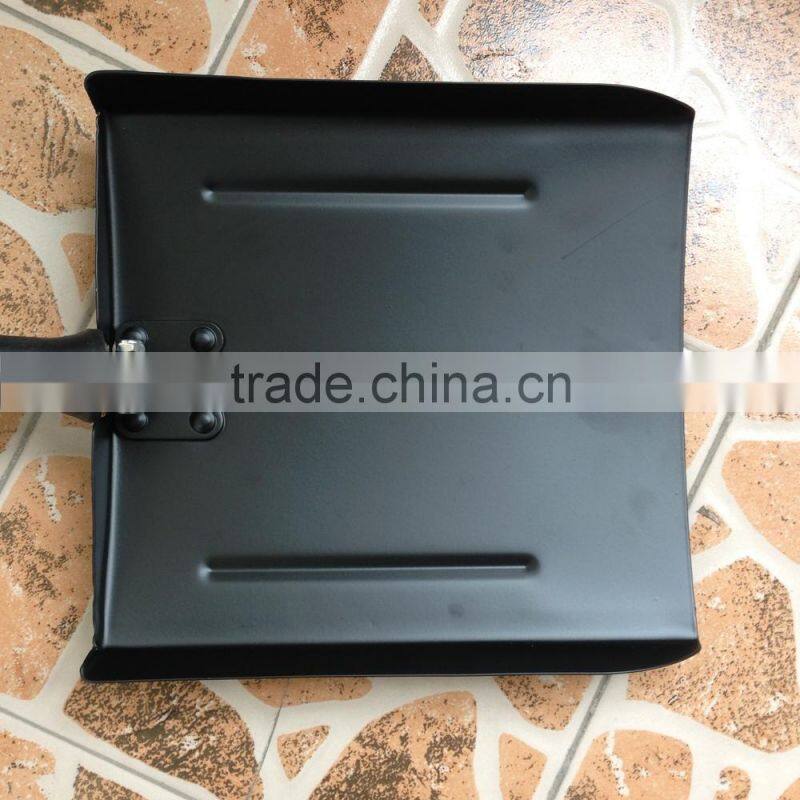 Foldable Snow Shovel / The gifts of auto insurance