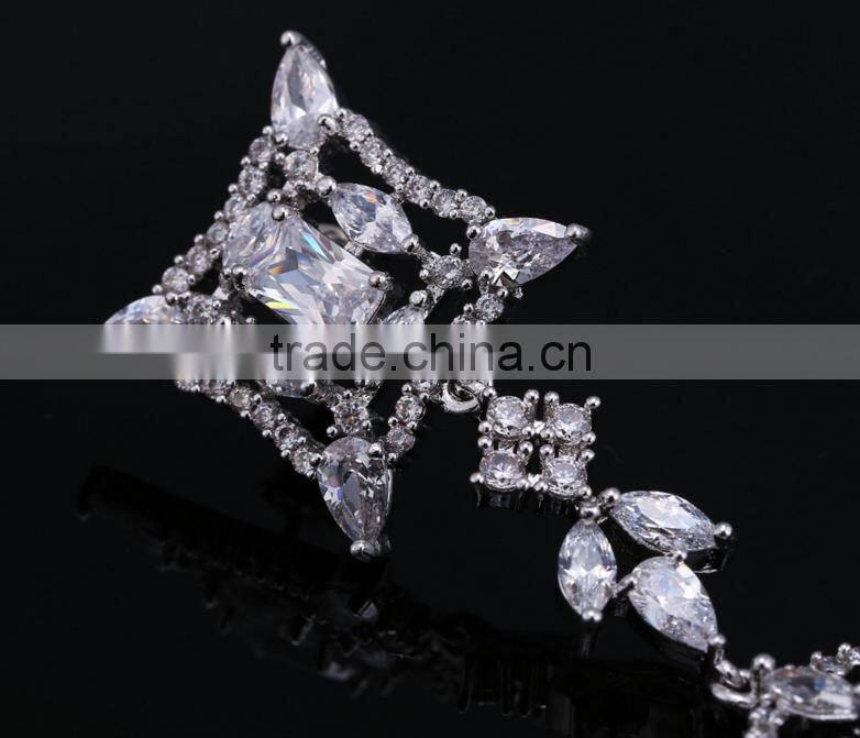 Wholesale Stock Small Order Fashion Women Long Style Rhombus Zircon Earring