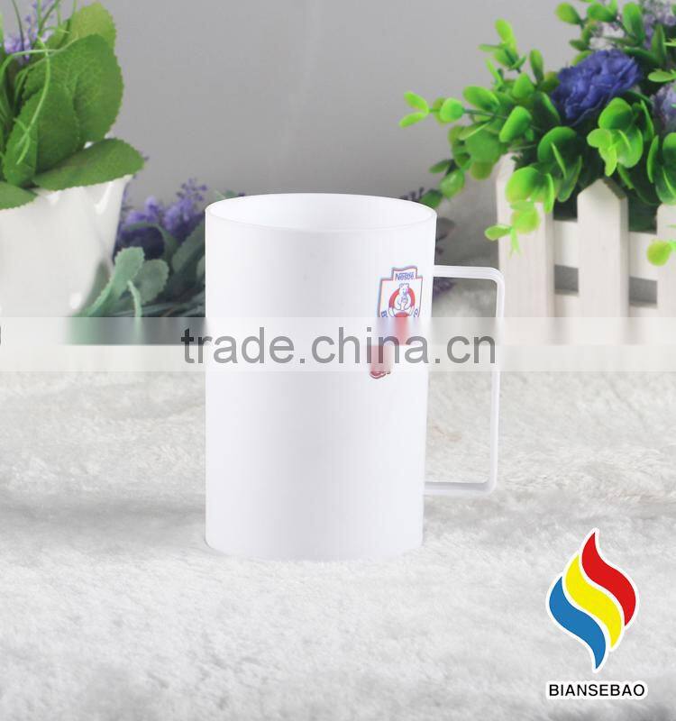 new design PP kids personalized plastic mugs with handle