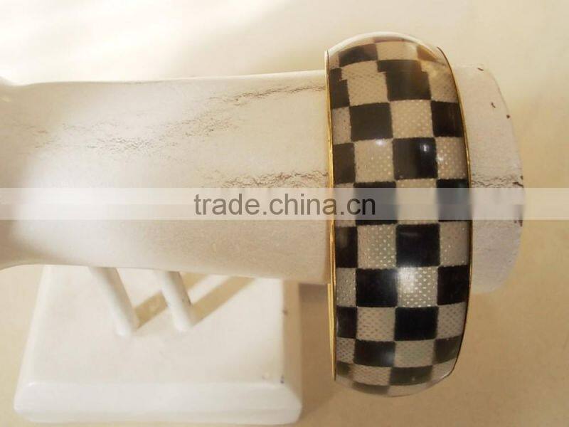 golden metal bangles