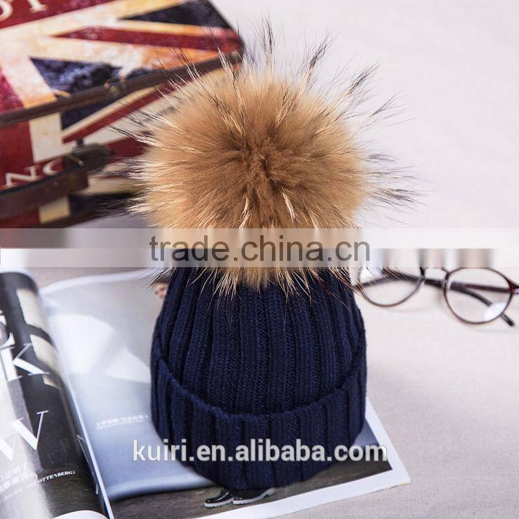 Factory wholesale knitted hat with real raccoon fur ball