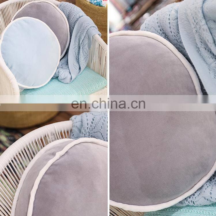Cheap wholesale grey plush decoration pillows round cake stuffed chair pad round car seat cushion pillow