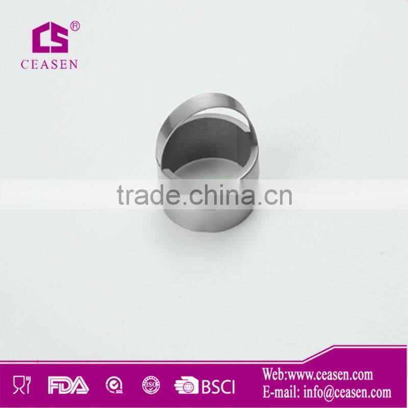 High quality and adjustable stainless steel roundness cookie cutter/cake mold