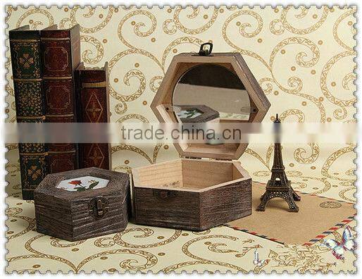 Polygon wooden box