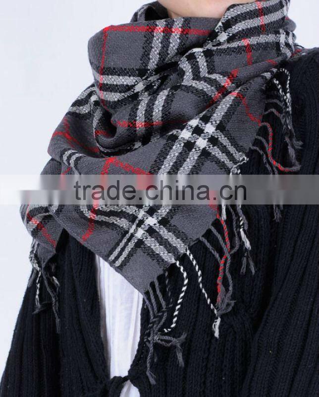 checked/plaid shawls&scarfs