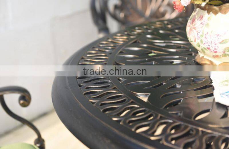 2016 Hot Selling All Weather Elegant Modern Patio Cast Aluminum Outdoor Table with Cushion