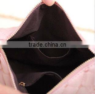 (OEM) 2013 newest design cute and cheap sling bag for girls