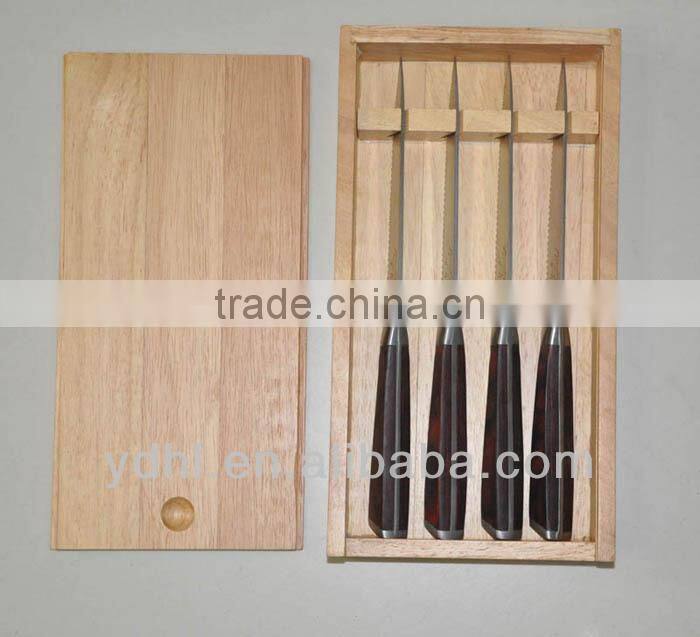 High quality 4PCS steak knife set with rubber wood stored box