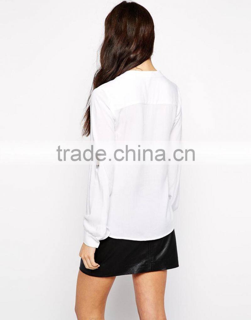 2015 new fashionable factory Soft-touch fabric Utility D-Ring Shirt with V-neckline