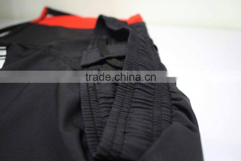 2016 NEW STYLE BLACK MMA SHORTS WITH LOGO ON THE BOTTON OF LEG OPENING