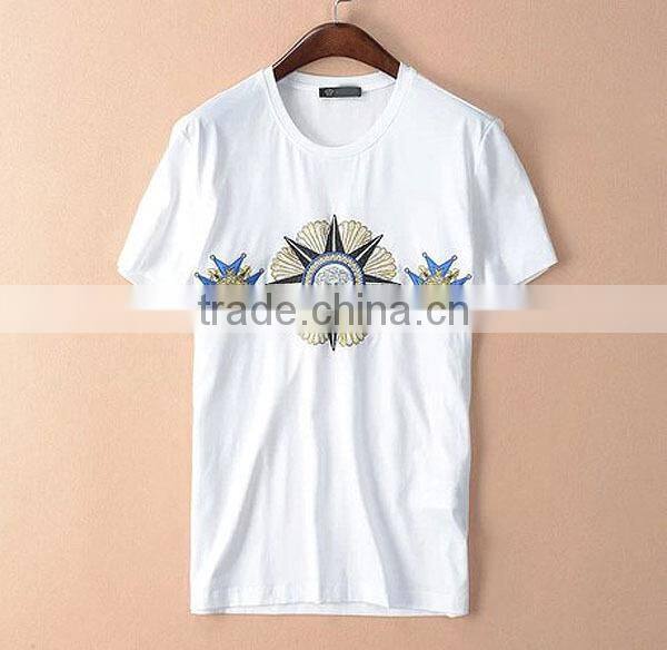 2015 latest design wholesale T-shirt with beatiful embroidery