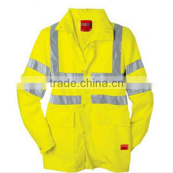 Fluorescent flame retardant fabric for workers