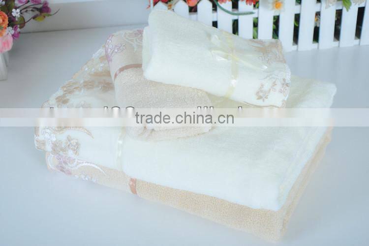 china wholesaler supplier towel set in gift pack