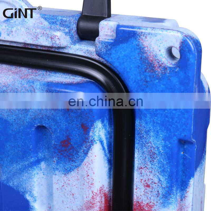 2021 Gint Rotational mould Popular 35QT 45QT PU Cooler box insulated Cooler with handle double wall Customized