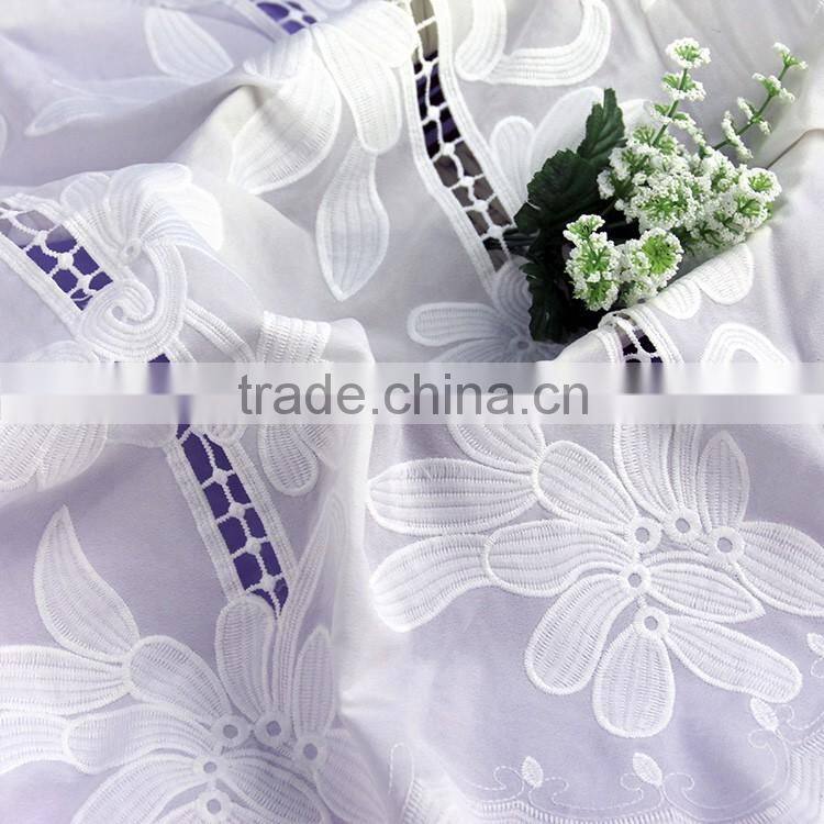 New arrival 125-130cm chemical lace embroidery fabric in white for women wedding dress with a light texture