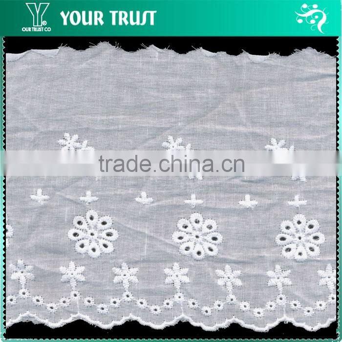 Width 14.0 Centimeter Flora White Cotton Trimming Lace