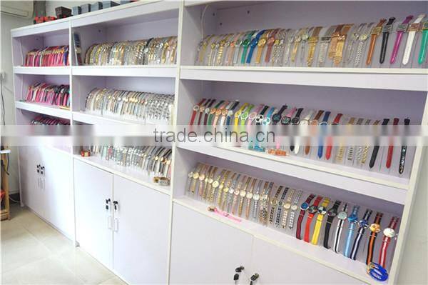 Classic changing color strap cheap quartz wrist watch