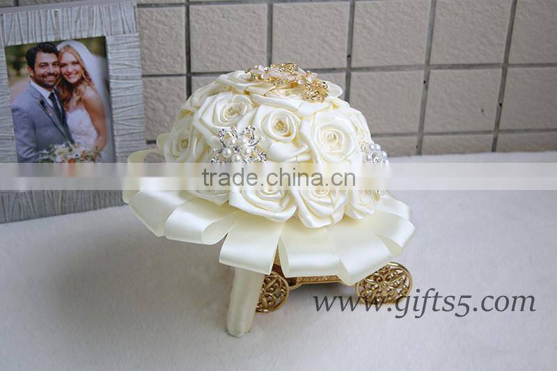Beautiful flowers wedding bouquet